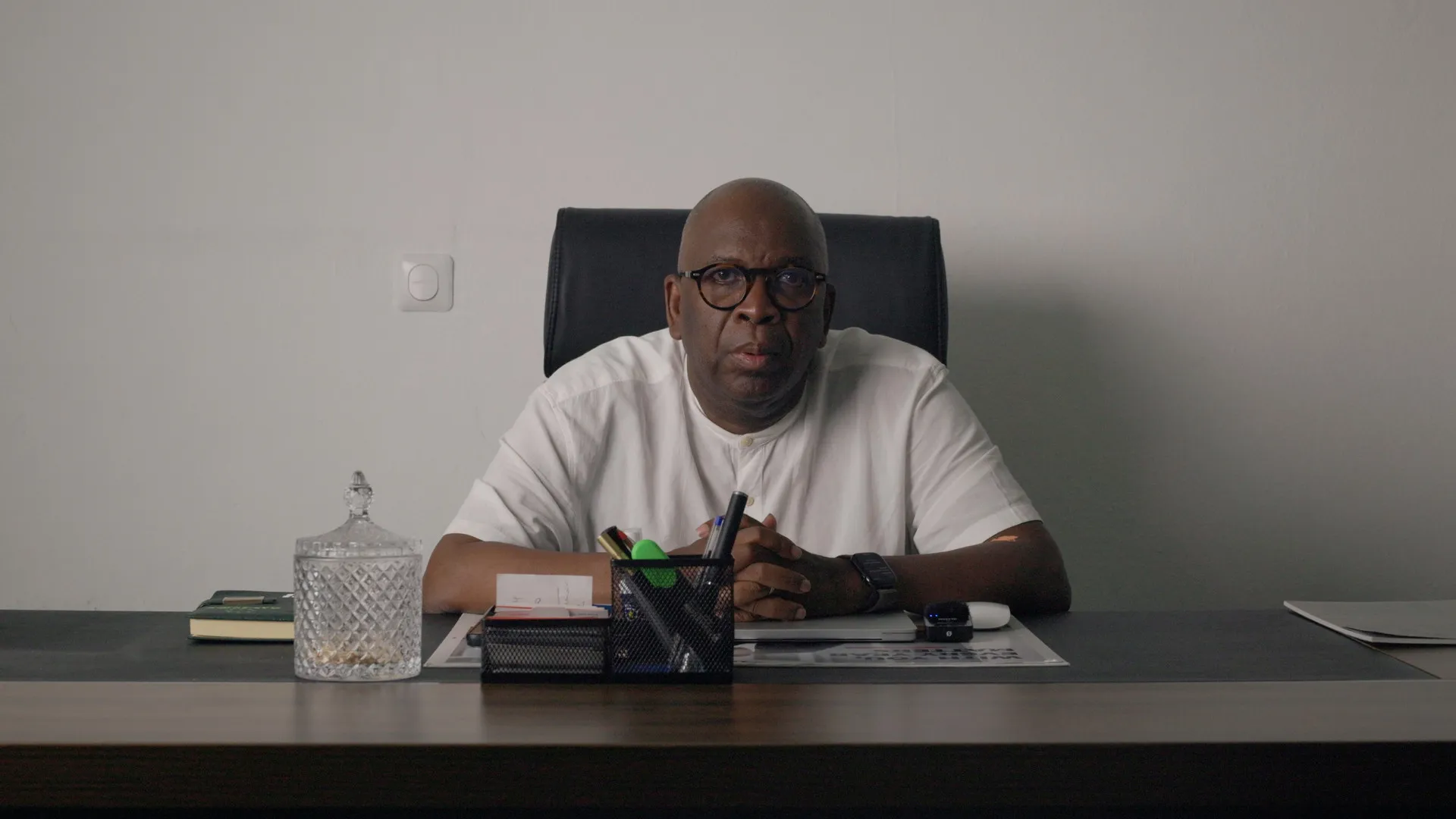 M. NDIAYE Papa Claude, fondateur de Cameroon Green Solutions, à son bureau.